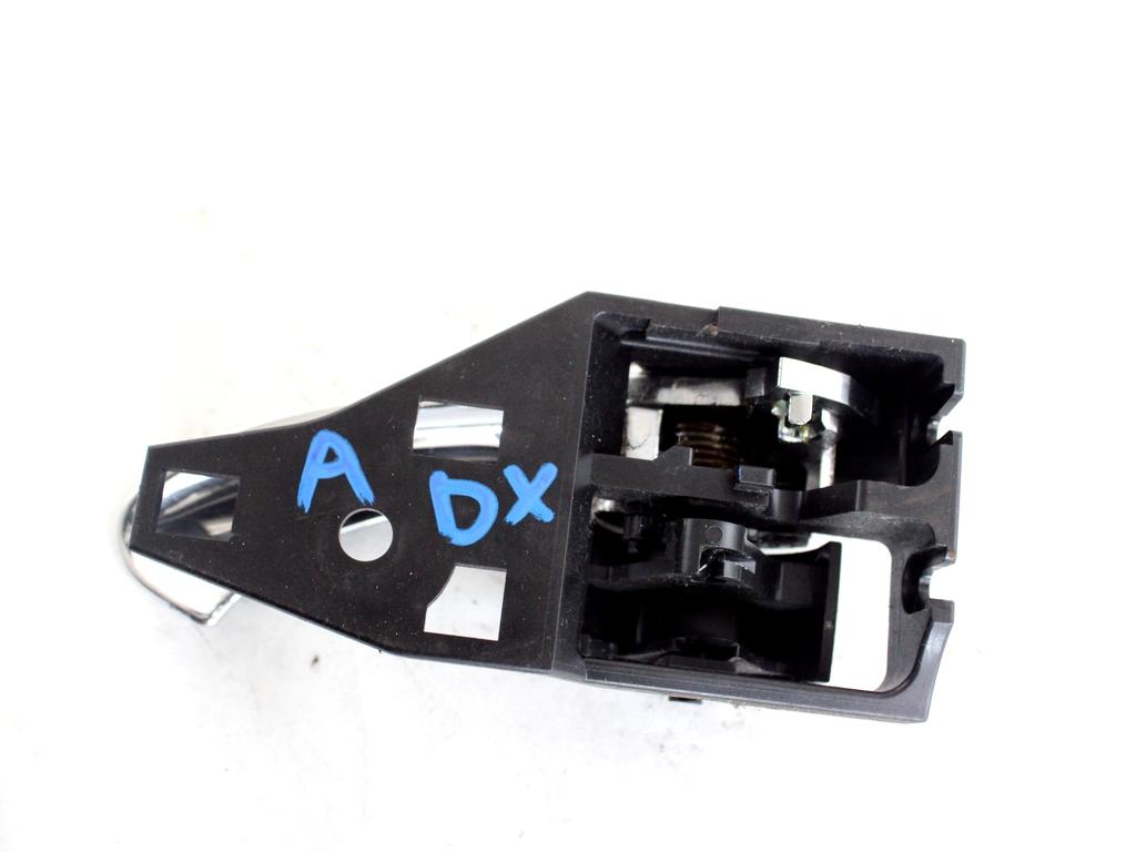6920533090B0 MANIGLIA INTERNA PORTA ANTERIORE DESTRA TOYOTA RAV4 2.2 D 4X4 100KW 6M 5P (2008) RICAMBIO USATO 