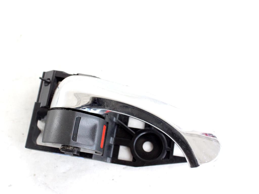 6920533090B0 MANIGLIA INTERNA PORTA POSTERIORE DESTRA TOYOTA RAV4 2.2 D 4X4 100KW 6M 5P (2008) RICAMBIO USATO 