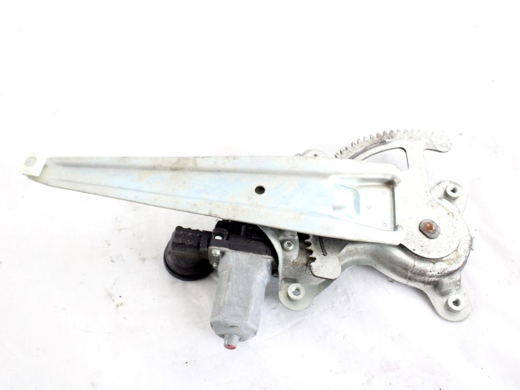 6980442040 MOTORINO MECCANISMO ALZA-VETRO ALZA-CRISTALLO PORTA POSTERIORE SINISTRA TOYOTA RAV4 2.2 D 4X4 100KW 6M 5P (2008) RICAMBIO USATO 8571035180 