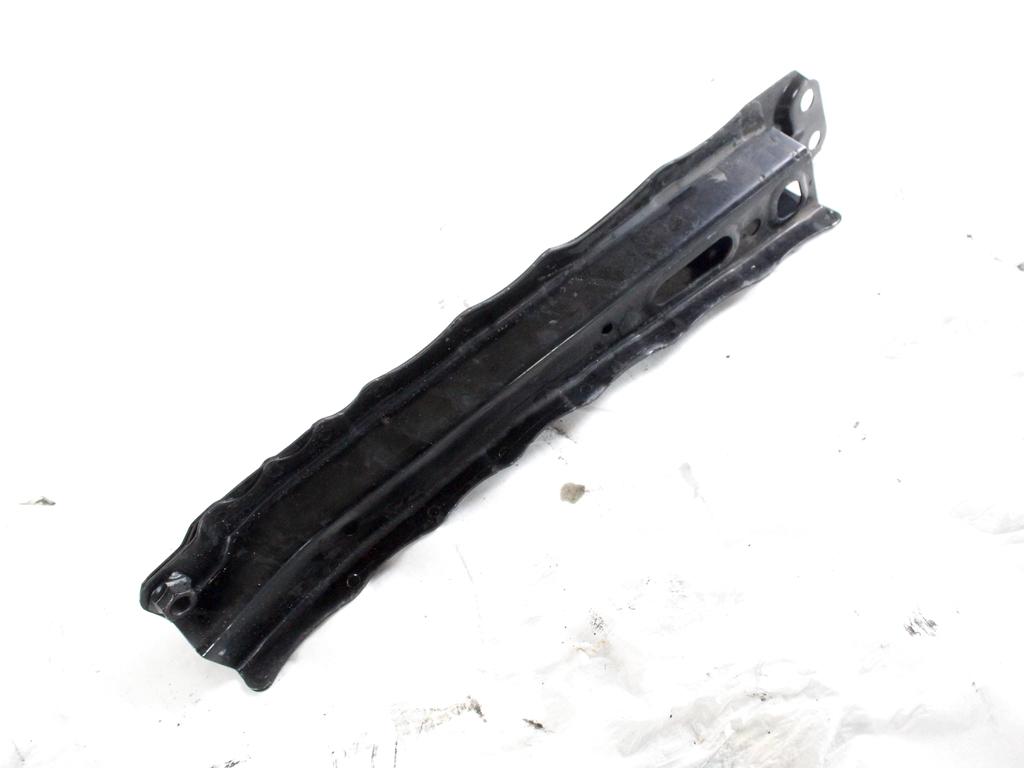 5321142902 STAFFA ANTERIORE SUPPORTO RADIATORE LATO DESTRO TOYOTA RAV4 2.2 D 4X4 100KW 6M 5P (2008) RICAMBIO USATO 