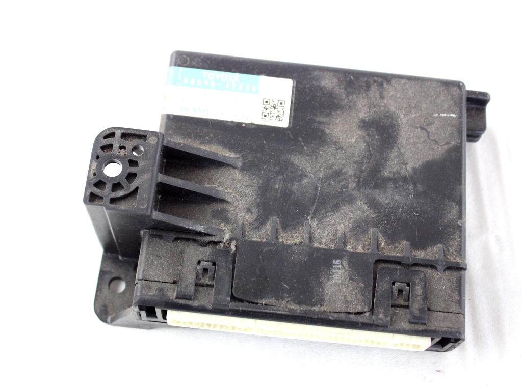 88650-42230 CENTRALINA MODULO CLIMATIZZATORE CLIMA A/C TOYOTA RAV4 2.2 D 4X4 100KW 6M 5P (2008) RICAMBIO USATO 