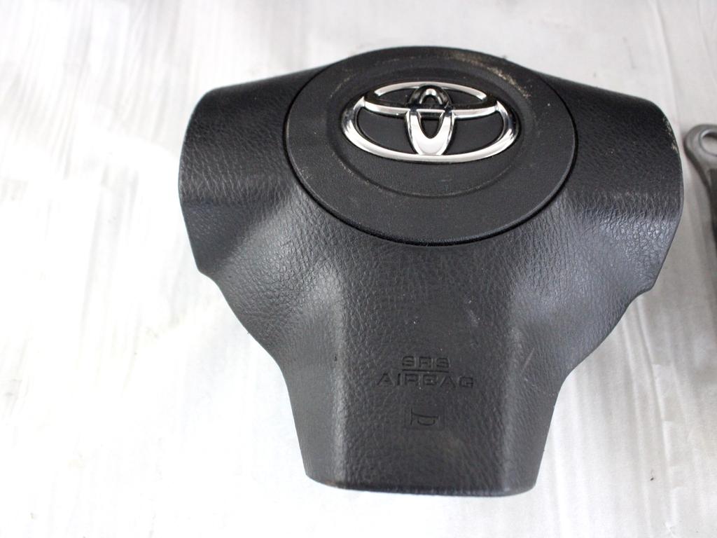 89170-42201 KIT AIRBAG TOYOTA RAV4 2.2 D 4X4 100KW 6M 5P (2008) RICAMBIO USATO CON PRETENSIONATORI CINTURE DI SICUREZZA, CENTRALINA AIRBAG, AIRBAG VOLANTE GUIDATORE, AIRBAG PASSEGGERO, CRUSCOTTO 4513042100B0 7322042140B2 7321042320B2 7396042010