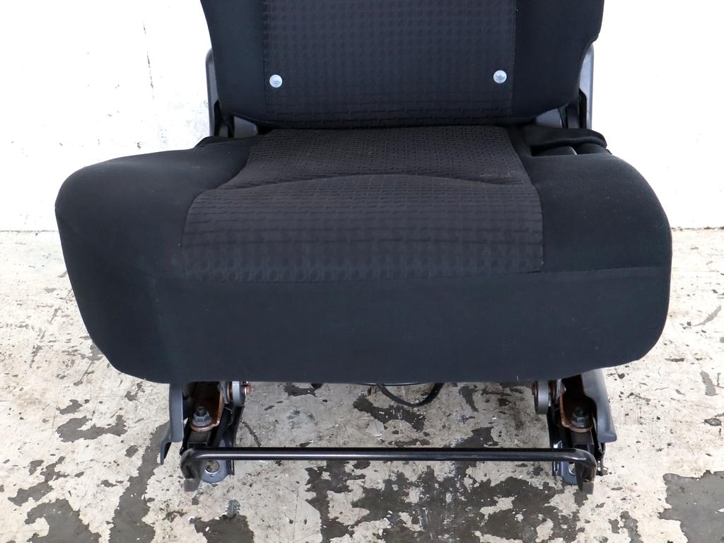 7101742101 SEDILE POSTERIORE LATO DESTRO TOYOTA RAV4 2.2 D 4X4 100KW 6M 5P (2008) RICAMBIO USATO 
