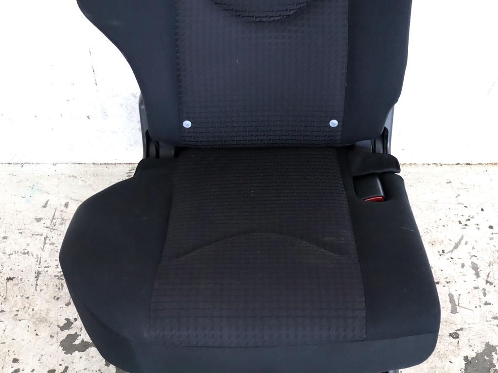 7101742101 SEDILE POSTERIORE LATO DESTRO TOYOTA RAV4 2.2 D 4X4 100KW 6M 5P (2008) RICAMBIO USATO 