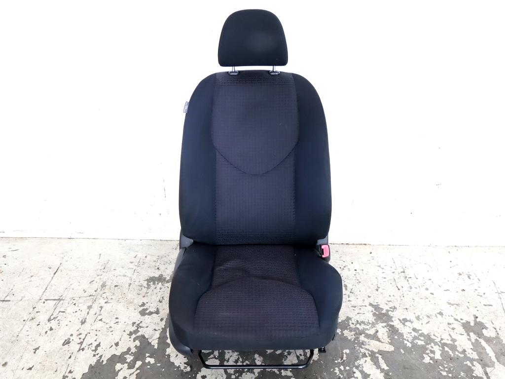 7111042020 SEDILE ANTERIORE DESTRO PASSEGGERO TOYOTA RAV4 2.2 D 4X4 100KW 6M 5P (2008) RICAMBIO USATO 