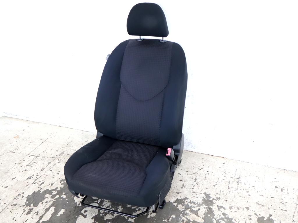 7111042020 SEDILE ANTERIORE DESTRO PASSEGGERO TOYOTA RAV4 2.2 D 4X4 100KW 6M 5P (2008) RICAMBIO USATO 