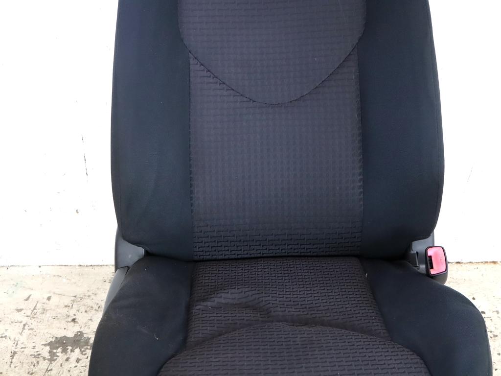 7111042020 SEDILE ANTERIORE DESTRO PASSEGGERO TOYOTA RAV4 2.2 D 4X4 100KW 6M 5P (2008) RICAMBIO USATO 