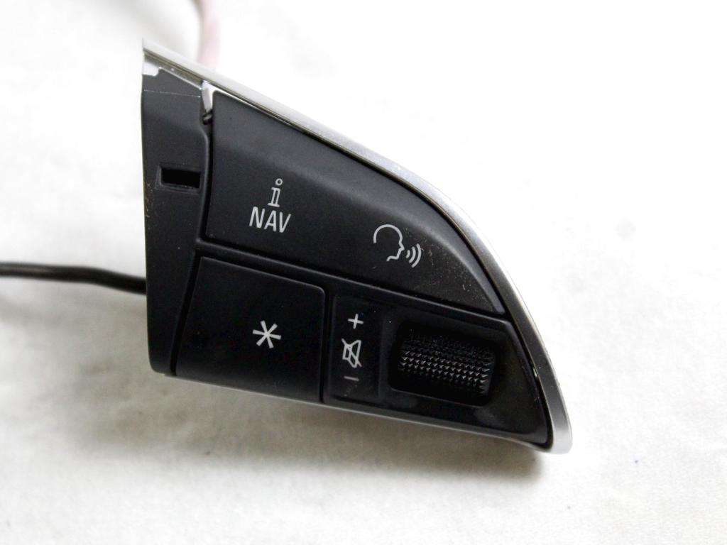 4G0951523F COMANDI VOLANTE MULTIFUNZIONE AUDI A6 C7 SW 2.0 D 130KW 6M 5P (2013) RICAMBIO USATO