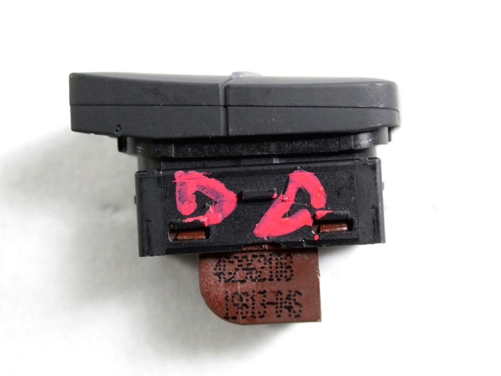 4G2962108 GRUPPO DI COMANDO CHIUSURA APERTURA INTERNA PORTE AUDI A6 C7 SW 2.0 D 130KW 6M 5P (2013) RICAMBIO USATO