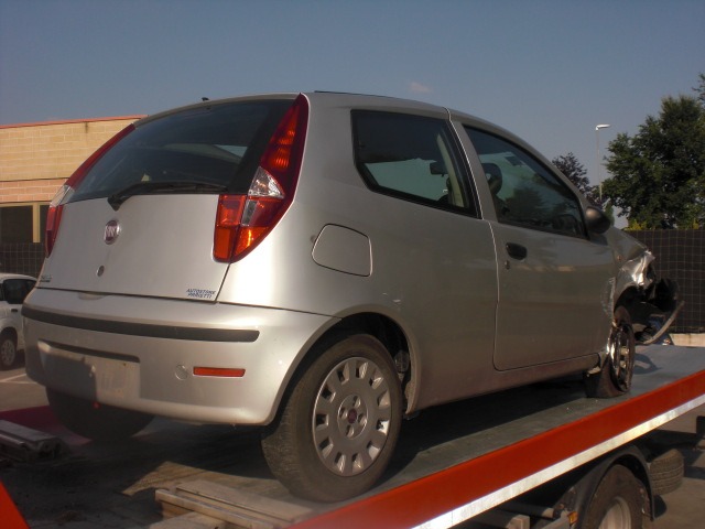 FIAT PUNTO CLASSIC 1.2 44KW 5M 3P (2010) RICAMBIO USATO 