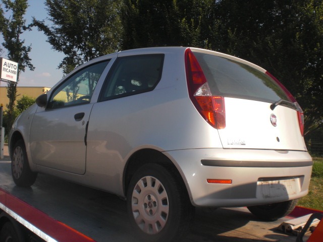 FIAT PUNTO CLASSIC 1.2 44KW 5M 3P (2010) RICAMBIO USATO 