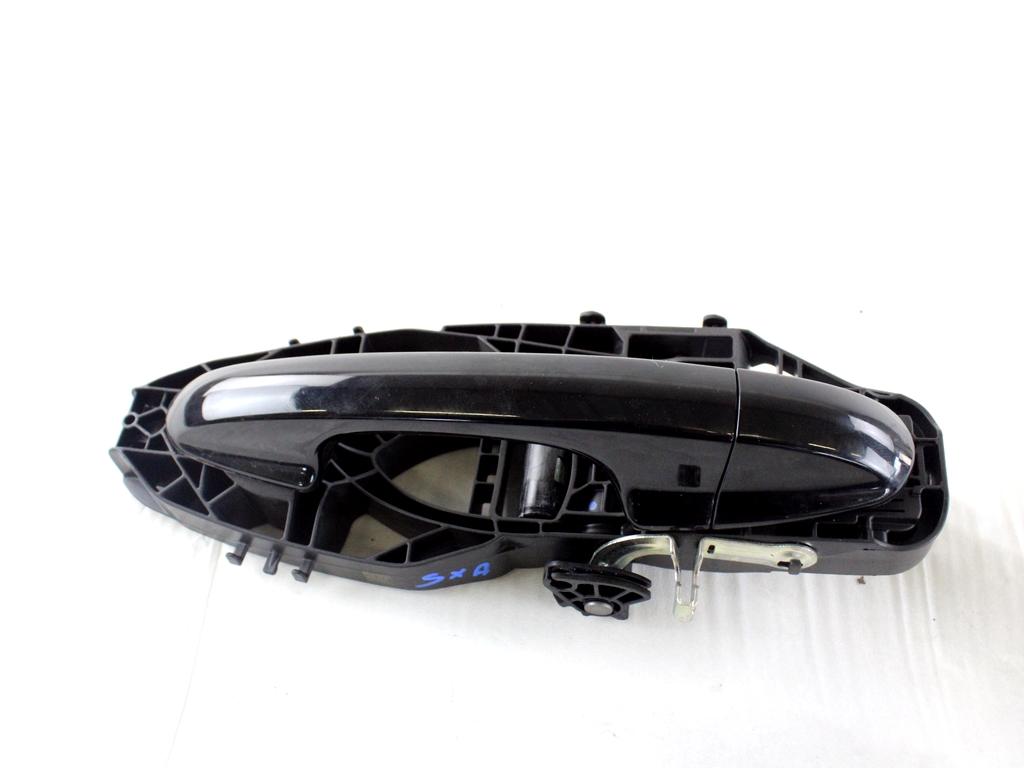 2126416 MANIGLIA ESTERNA PORTA POSTERIORE SINISTRA FORD FIESTA 1.5 D 63KW 6M 5P (2018) RICAMBIO USATO