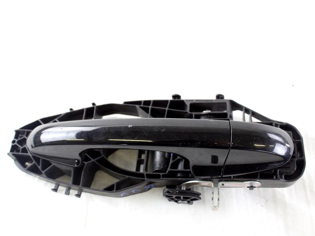 2126416 MANIGLIA ESTERNA PORTA ANTERIORE DESTRA FORD FIESTA 1.5 D 63KW 6M 5P (2018) RICAMBIO USATO