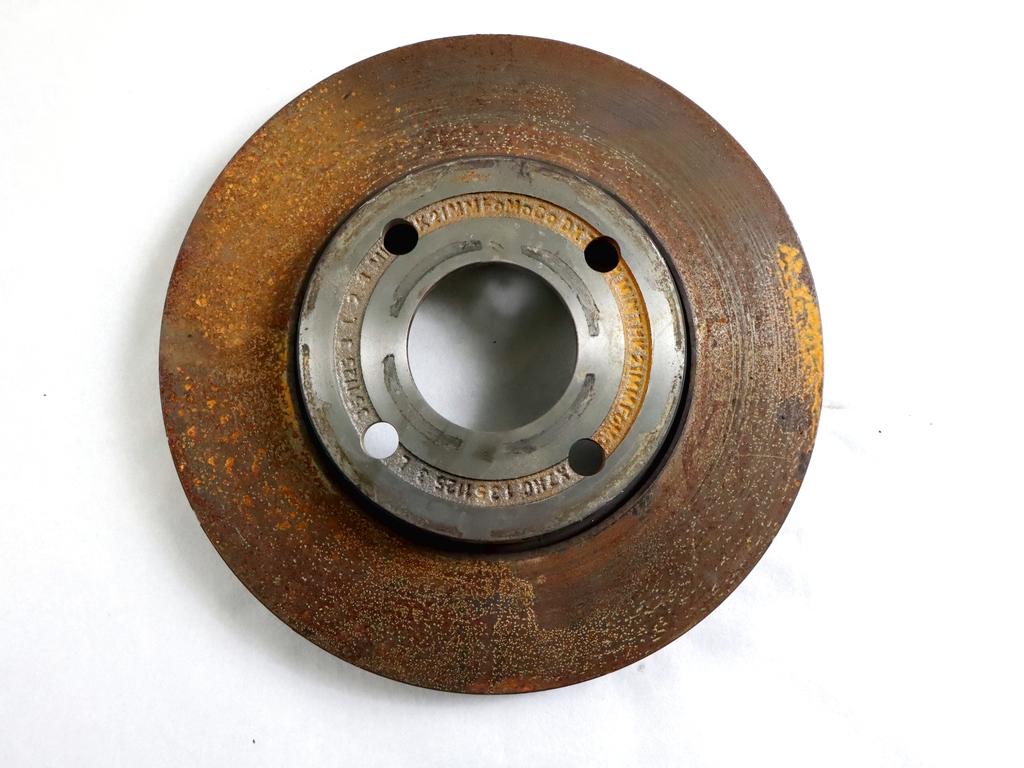 2095058 COPPIA DISCHI FRENO ANTERIORI FORD FIESTA 1.5 D 63KW 6M 5P (2018) RICAMBIO USATO