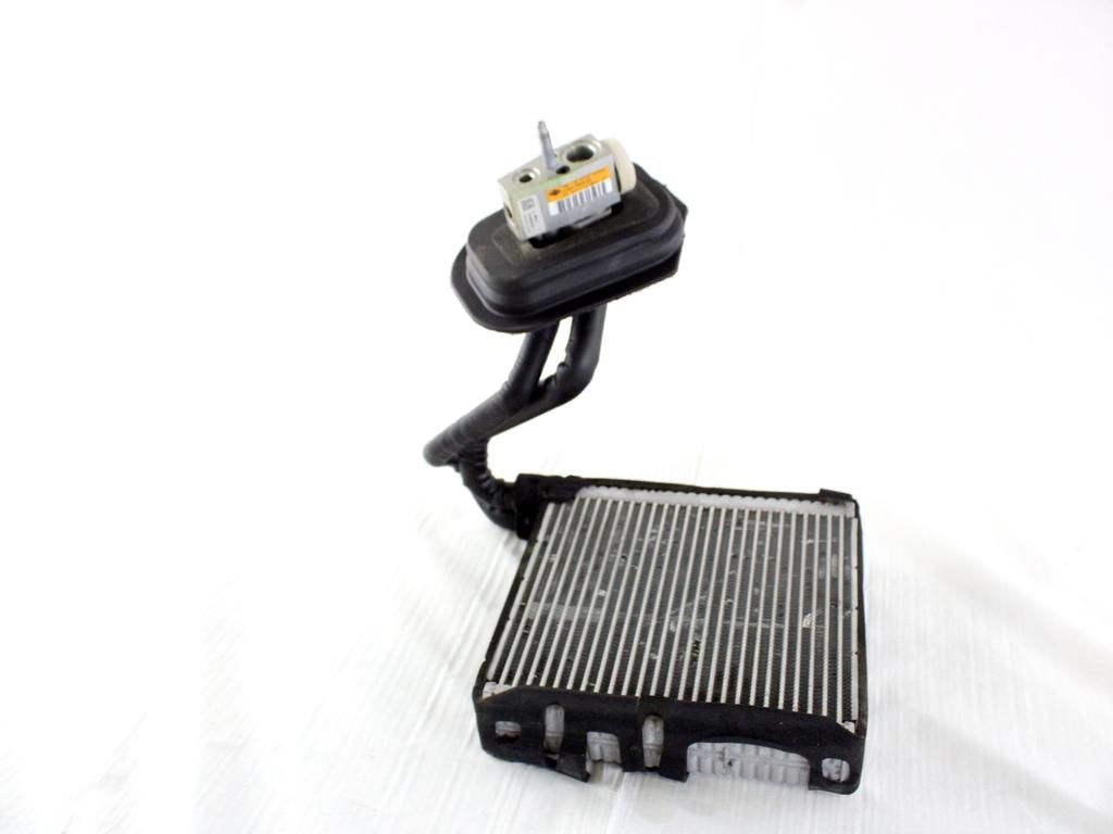 2092422 EVAPORATORE RADIATORE CLIMATIZZATORE CLIMA A/C FORD FIESTA 1.5 D 63KW 6M 5P (2018) RICAMBIO USATO