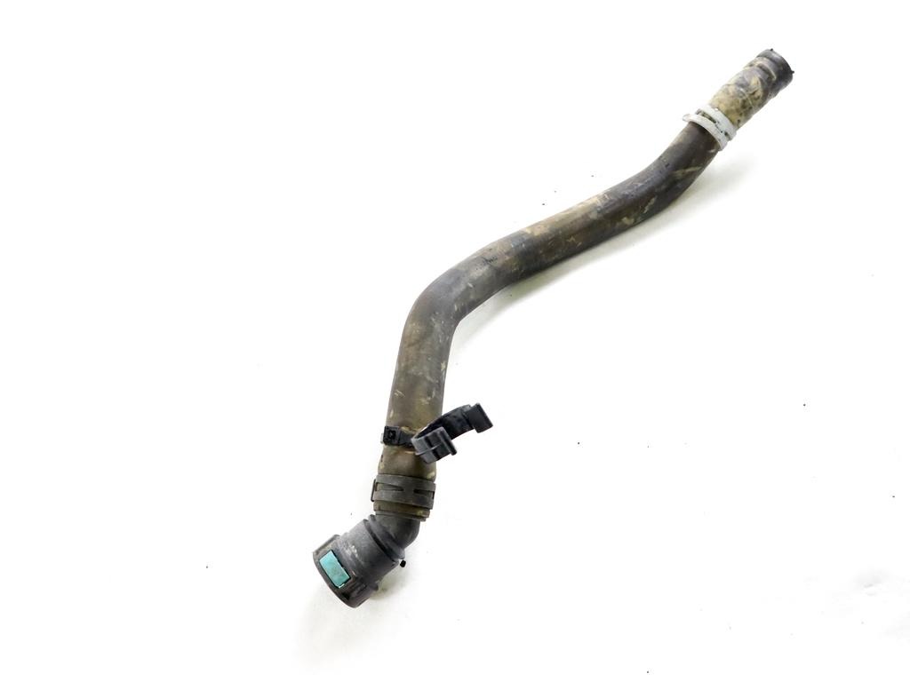 2181440 MANICOTTO TUBO ACQUA LIQUIDO RAFFREDDAMENTO FORD FIESTA 1.5 D 63KW 6M 5P (2018) RICAMBIO USATO