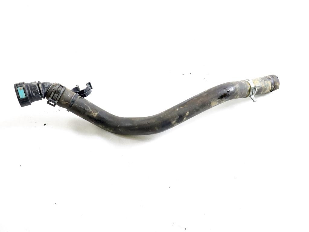 2181440 MANICOTTO TUBO ACQUA LIQUIDO RAFFREDDAMENTO FORD FIESTA 1.5 D 63KW 6M 5P (2018) RICAMBIO USATO