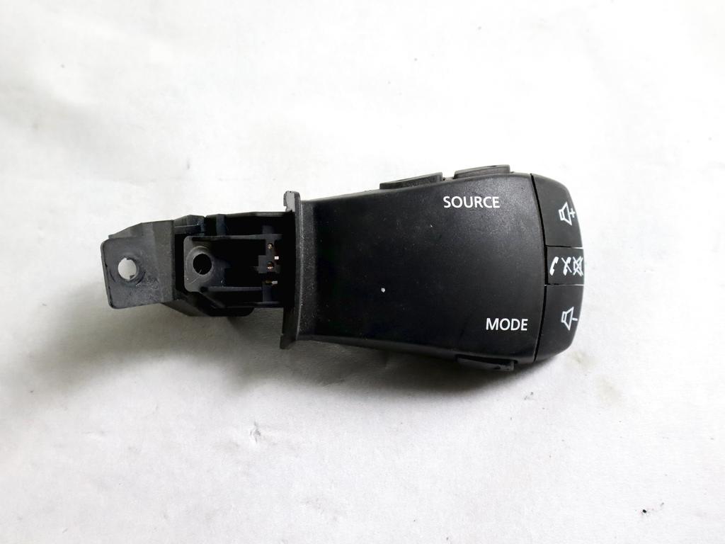 255522187R COMANDI TELEFONO AL VOLANTE DACIA SANDERO 1.0 B 67KW 6M 5P (2023) RICAMBIO USATO 