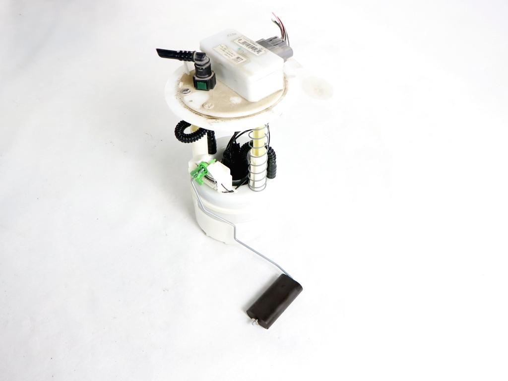 172028107R POMPA CARBURANTE E GALLEGGIANTE DACIA SANDERO 1.0 B 67KW 6M 5P (2023) RICAMBIO USATO 