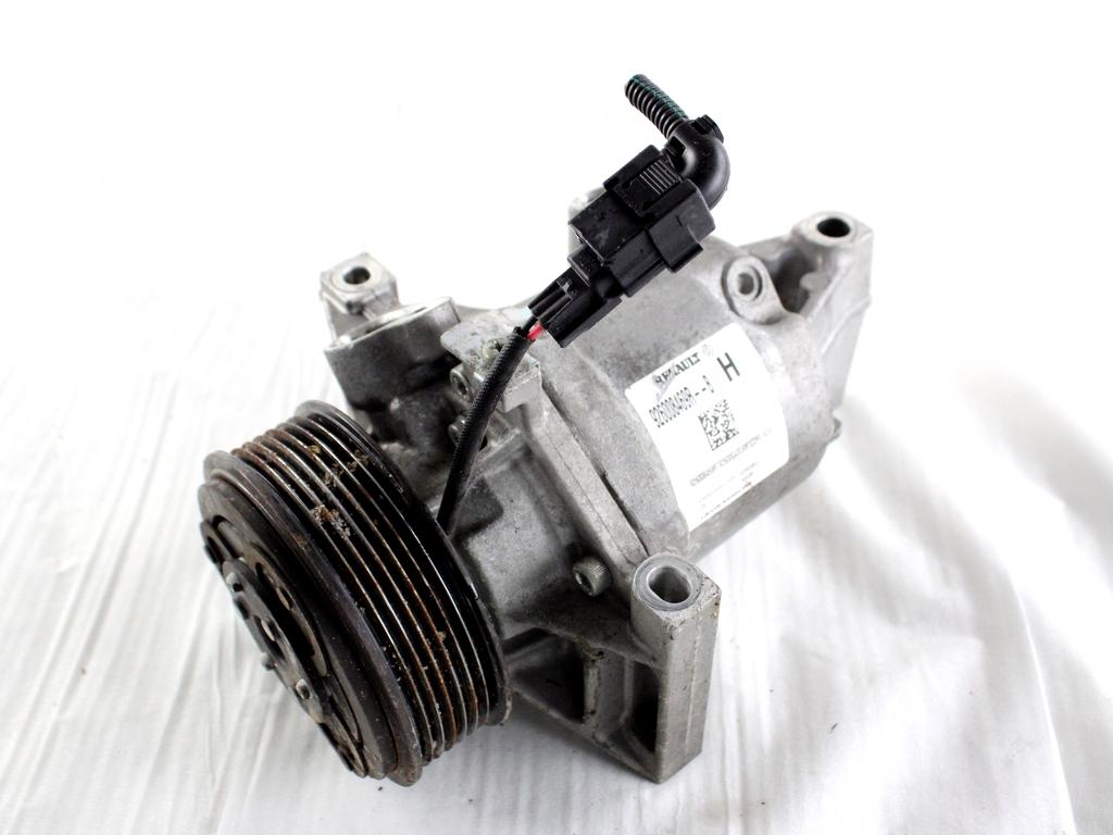 926008469R COMPRESSORE CLIMATIZZATORE CLIMA A/C DACIA SANDERO 1.0 B 67KW 6M 5P (2023) RICAMBIO USATO