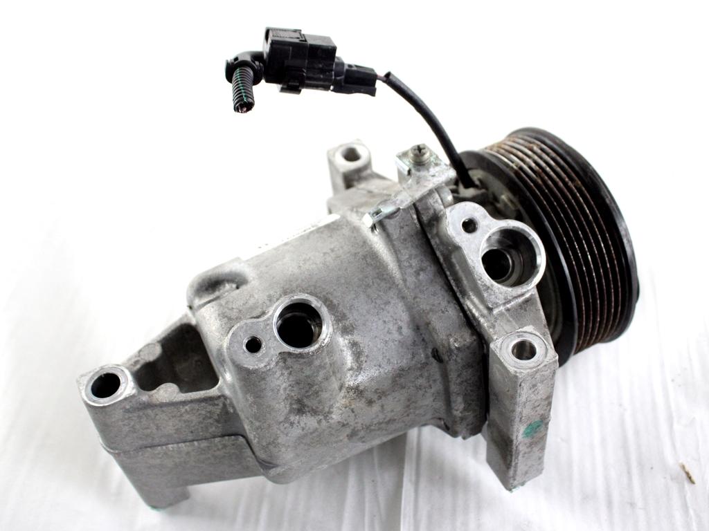 926008469R COMPRESSORE CLIMATIZZATORE CLIMA A/C DACIA SANDERO 1.0 B 67KW 6M 5P (2023) RICAMBIO USATO
