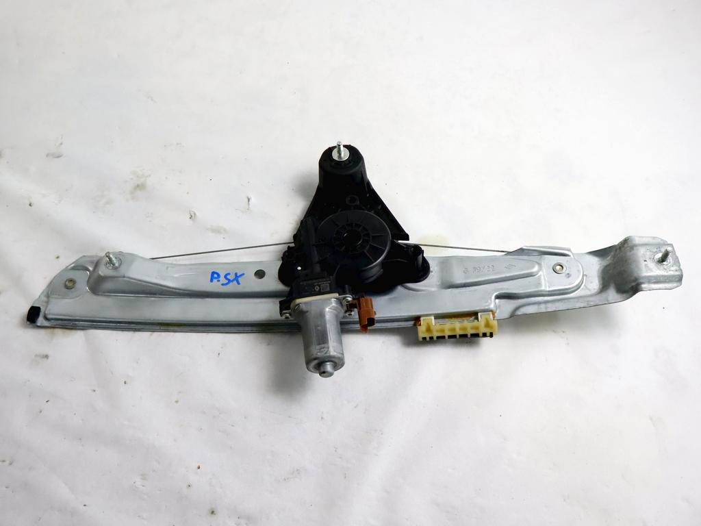 827210075R MOTORINO MECCANISMO ALZA-VETRO ALZA-CRISTALLO PORTA POSTERIORE SINISTRA DACIA SANDERO 1.0 B 67KW 6M 5P (2023) RICAMBIO USATO 827218730R