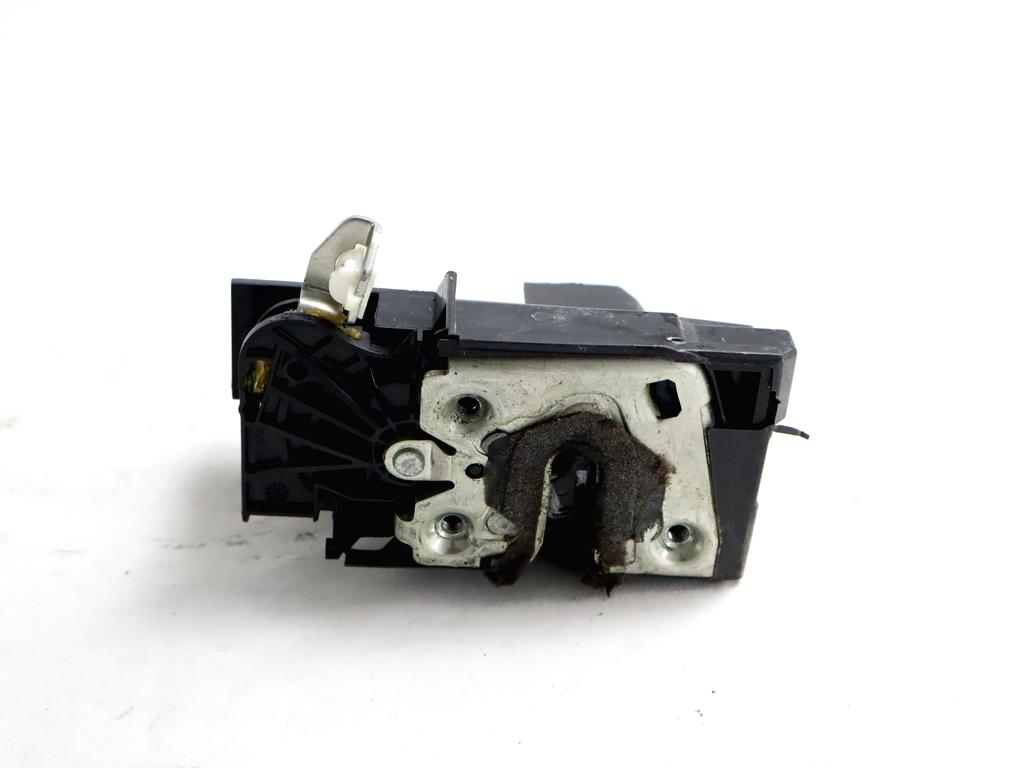825033052R CHIUSURA SERRATURA PORTA POSTERIORE SINISTRA DACIA SANDERO 1.0 B 67KW 6M 5P (2023) RICAMBIO USATO