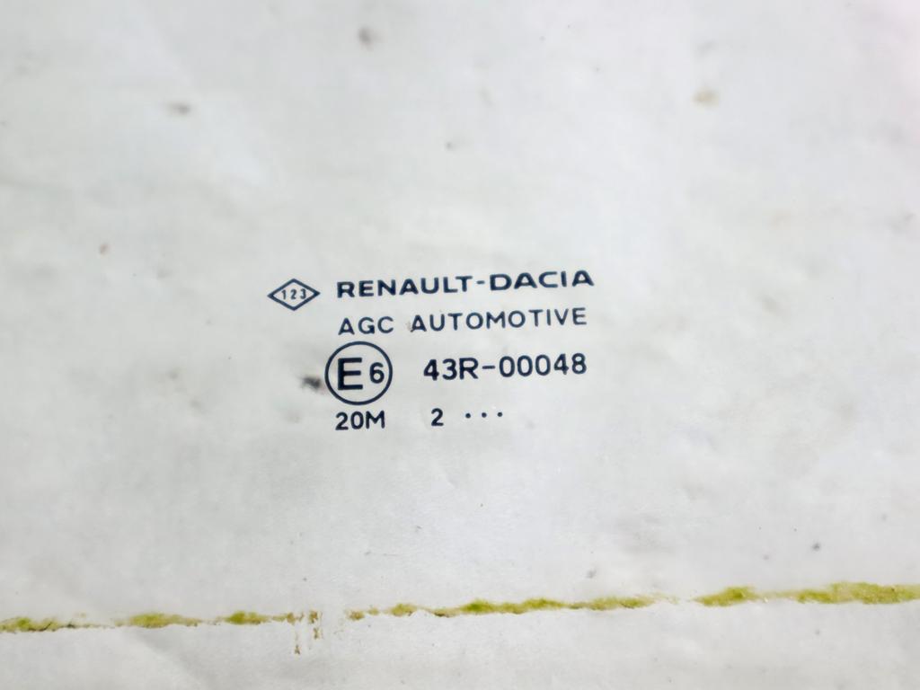 823008190R VETRO SCENDENTE PORTA POSTERIORE DESTRA DACIA SANDERO 1.0 B 67KW 6M 5P (2023) RICAMBIO USATO