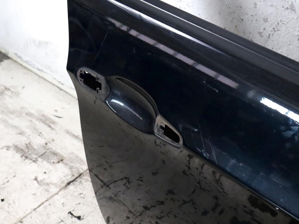 41007203644 PORTA ANTERIORE DESTRA PASSEGGERO BMW SERIE 3 320 D E91 SW 2.0 D 130KW AUT 5P (2010) RICAMBIO USATO LEGGERMENTE AMMACCATA