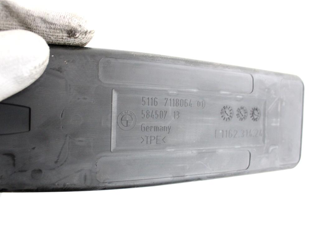 51167118064 RIVESTIMENTO VANO PORTAOGGETTI CENTRALE TUNNEL CENTRALE BMW SERIE 3 320 D E91 SW 2.0 D 130KW AUT 5P (2010) RICAMBIO USATO