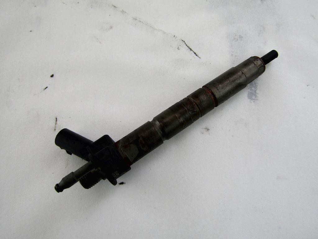 7823461 INIETTORE DIESEL BMW SERIE 5 525XD SW F11 2.0 D 160KW 4X4 AUT 5P (2016) RICAMBIO USATO 0445117030
