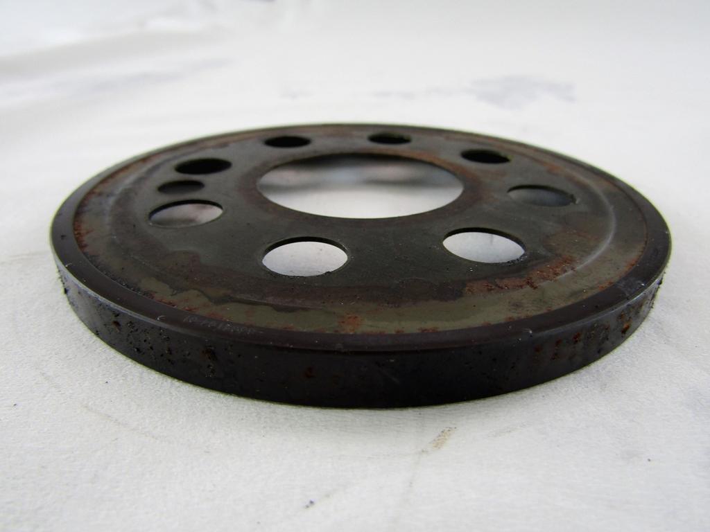 11147797492 PULEGGIA ALBERO MOTORE BMW SERIE 5 525XD SW F11 2.0 D 160KW 4X4 AUT 5P (2016) RICAMBIO USATO