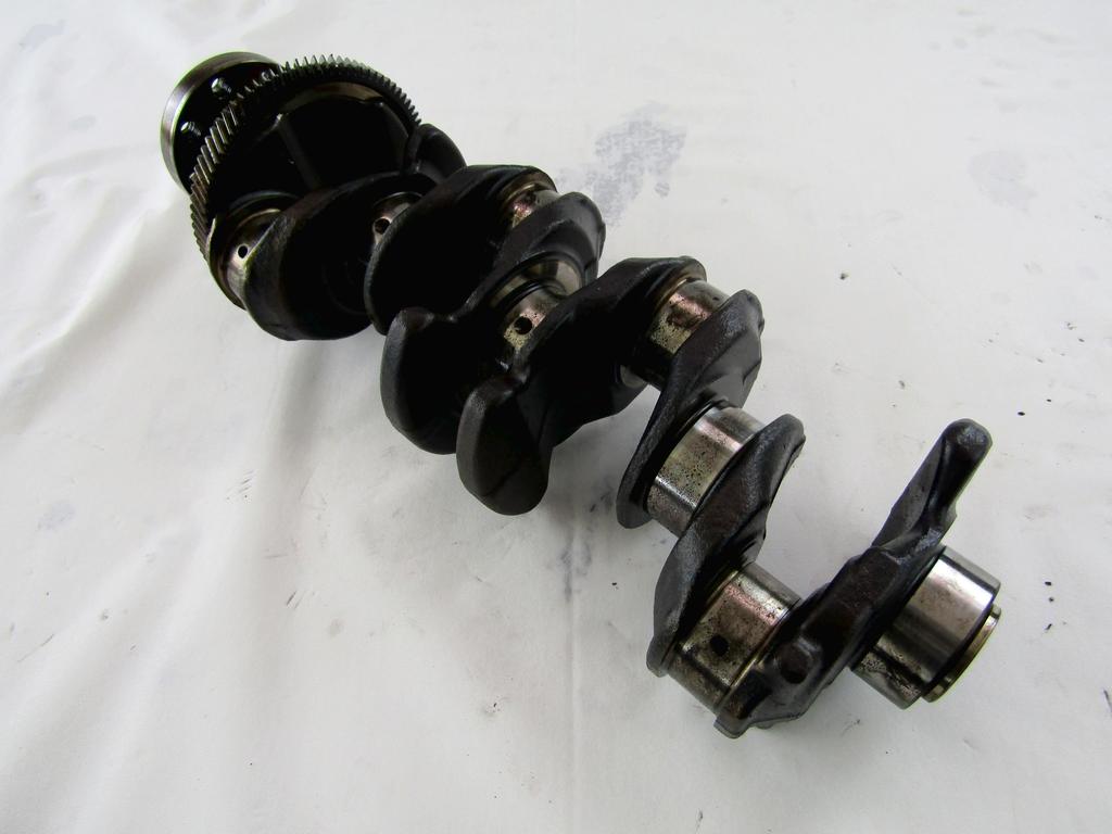 11217803479 ALBERO MOTORE BMW SERIE 5 525XD SW F11 2.0 D 160KW 4X4 AUT 5P (2016) RICAMBIO USATO