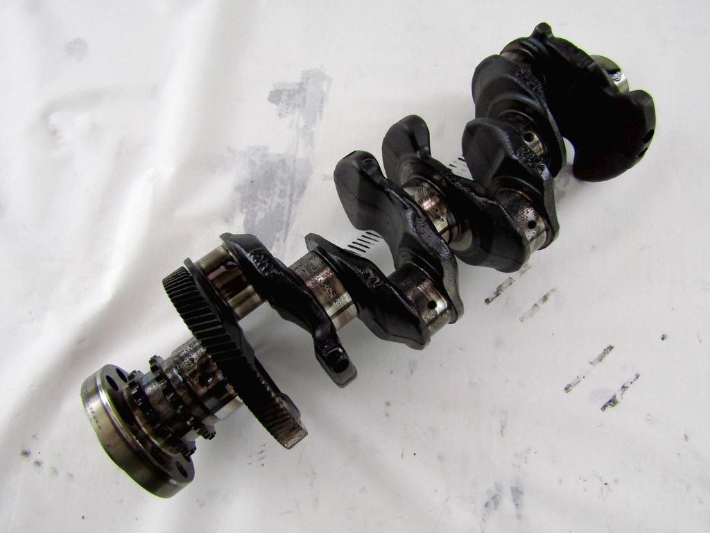 11217803479 ALBERO MOTORE BMW SERIE 5 525XD SW F11 2.0 D 160KW 4X4 AUT 5P (2016) RICAMBIO USATO