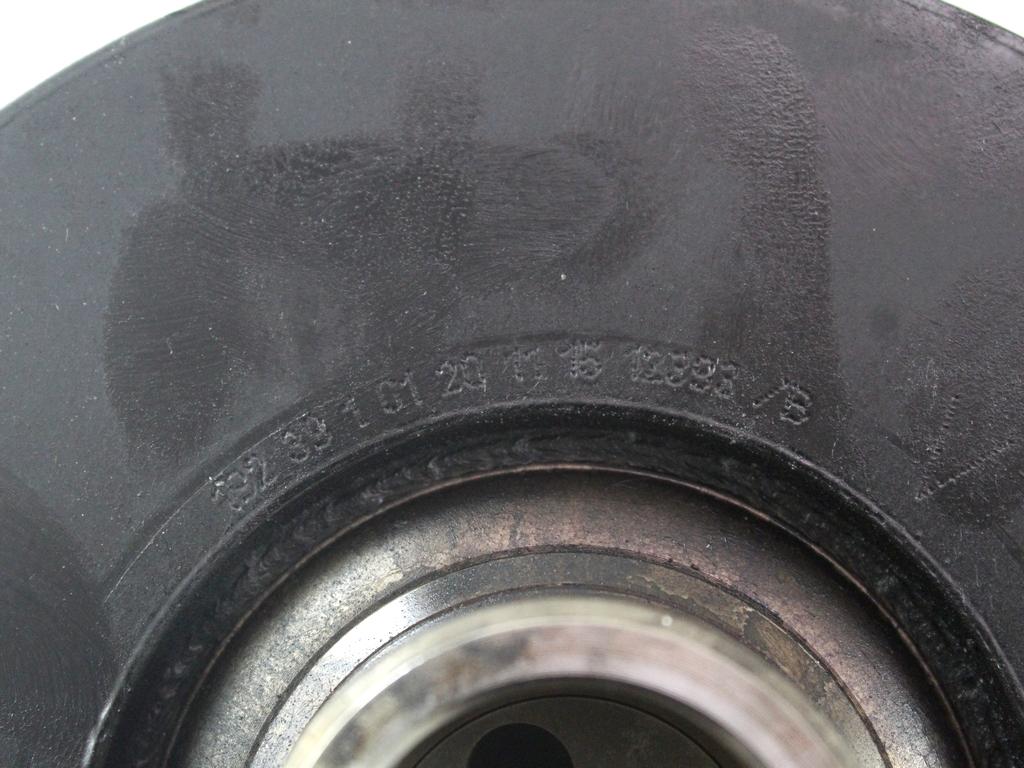 11238513539 PULEGGIA ALBERO MOTORE BMW SERIE 5 525XD SW F11 2.0 D 160KW 4X4 AUT 5P (2016) RICAMBIO USATO