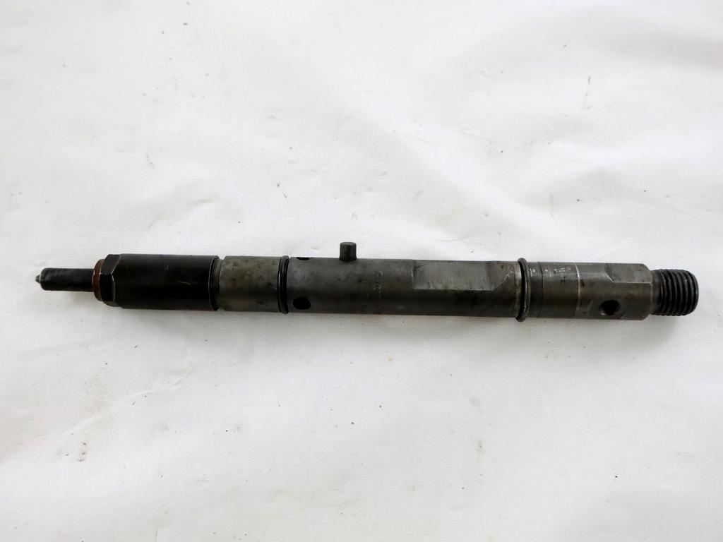 059130201F INIETTORE DIESEL AUDI A4 SW 2.5 D 4X4 132KW AUT 5P (2003) RICAMBI USATO