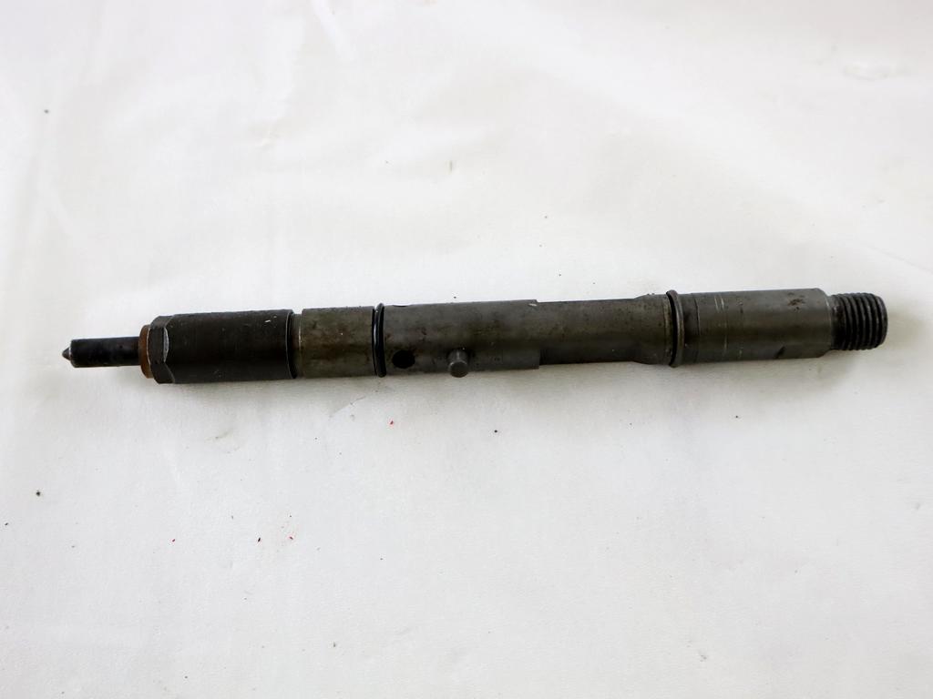 059130201F INIETTORE DIESEL AUDI A4 SW 2.5 D 4X4 132KW AUT 5P (2003) RICAMBI USATO
