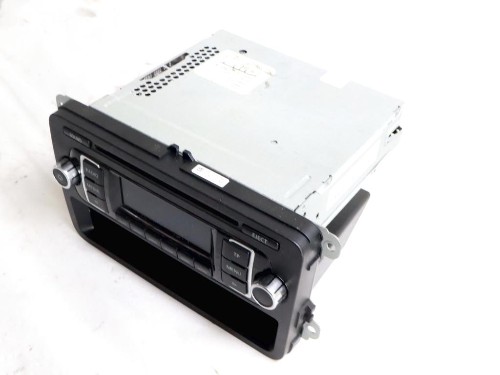 5M0035156D AUTORADIO SISTEMA MULTIMEDIALE VOLKSWAGEN POLO 1.2 B 44KW 5M 5P (2014) RICAMBIO USATO (NON FORNIAMO CODICE AUTORADIO, MA SOLO NUMERO DI TELAIO VEICOLO)