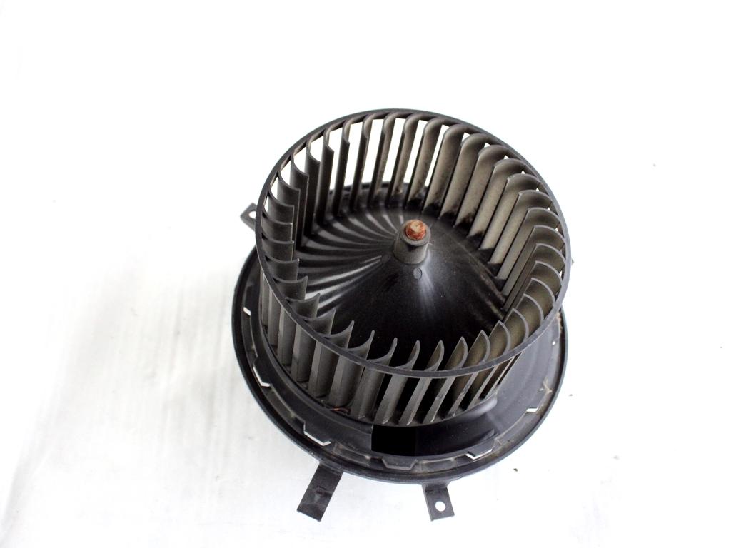 68038189AA MOTORINO VENTOLA VENTILAZIONE ABITACOLO POSTERIORE DODGE JOURNEY 2.7 B 136KW AUT 5P (2010) RICAMBIO USATO 