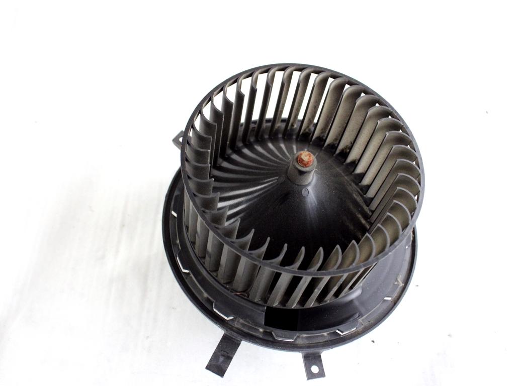 68038189AA MOTORINO VENTOLA VENTILAZIONE ABITACOLO POSTERIORE DODGE JOURNEY 2.7 B 136KW AUT 5P (2010) RICAMBIO USATO 