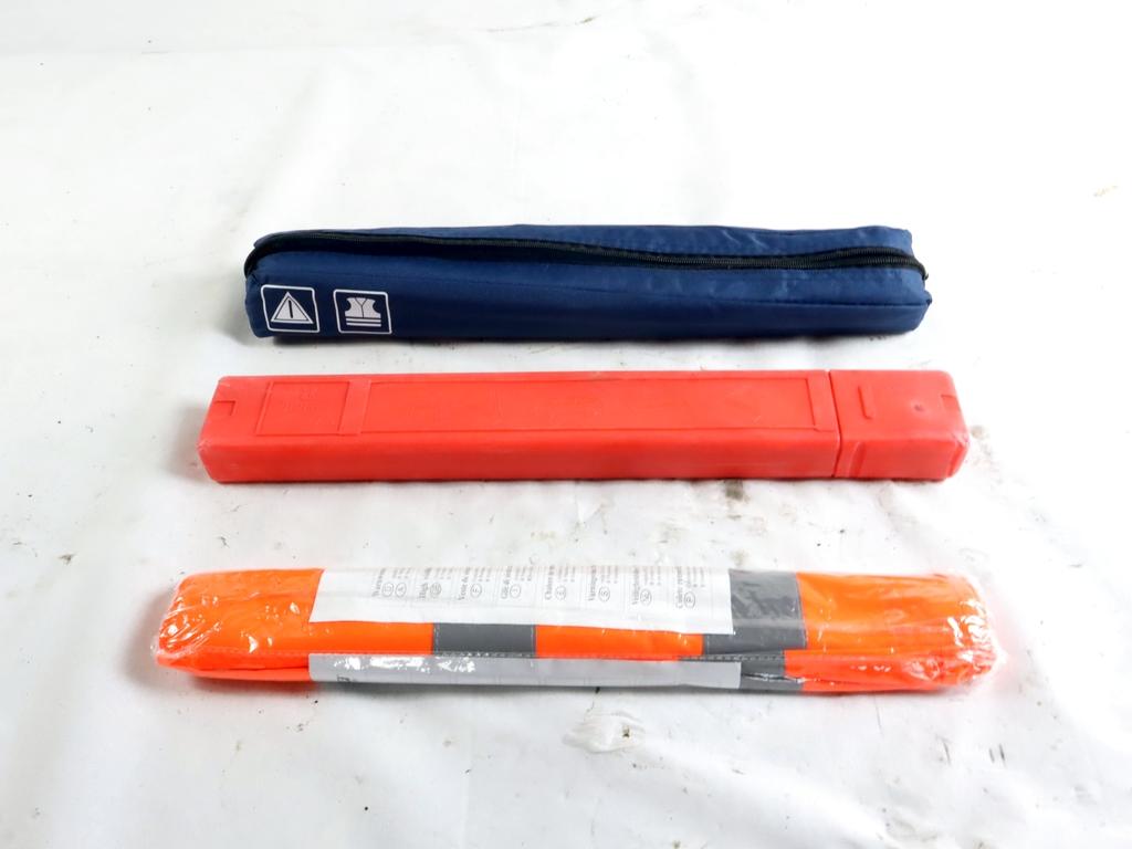 KIT TRIANGOLO GIUBBOTTO CATARIFRANGENTE EMERGENZA VOLKSWAGEN POLO 1.2 B 44KW 5M 5P (2014) RICAMBIO USATO