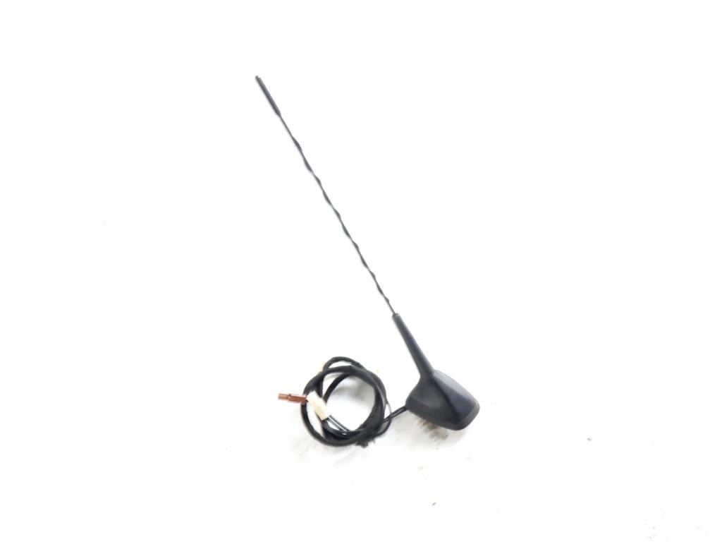 8200500322 ANTENNA AUTORADIO RENAULT CLIO 1.2 B 54KW 5M 5P (2017) RICAMBIO USATO 