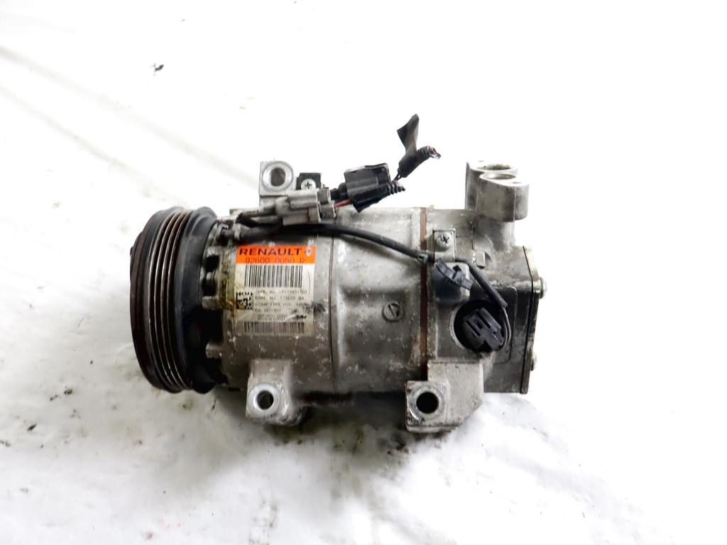 926000050R COMPRESSORE CLIMATIZZATORE CLIMA A/C RENAULT CLIO 1.2 B 54KW 5M 5P (2017) RICAMBIO USATO 