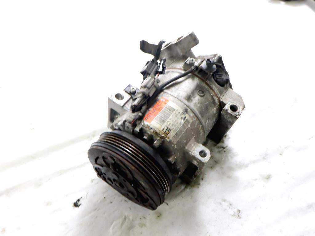 926000050R COMPRESSORE CLIMATIZZATORE CLIMA A/C RENAULT CLIO 1.2 B 54KW 5M 5P (2017) RICAMBIO USATO 