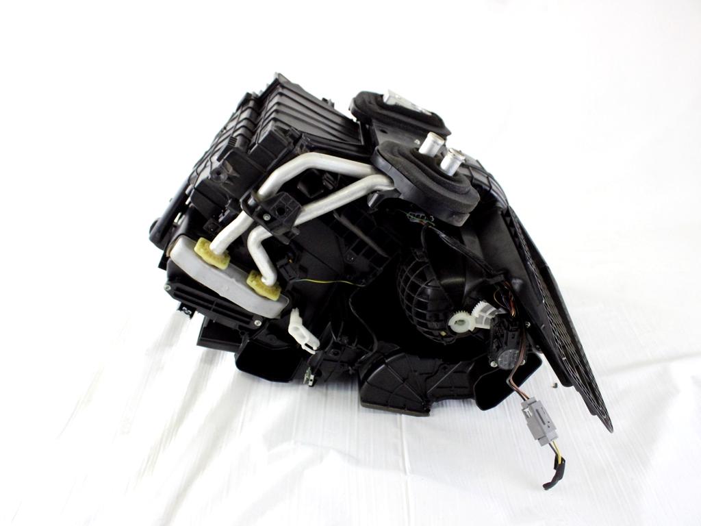272706708R SCATOLA CLIMATIZZATORE RENAULT CLIO 1.2 B 54KW 5M 5P (2017) RICAMBIO USATO
