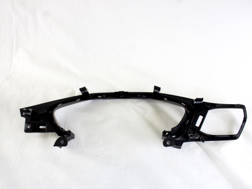 JX7B-A047A04-A MASCHERINA RIVESTIMENTO QUADRO STRUMENTI CONTACHILOMETRI FORD FOCUS SW ACTIVE 1.5 D 88KW 6M 5P (2019) RICAMBIO USATO