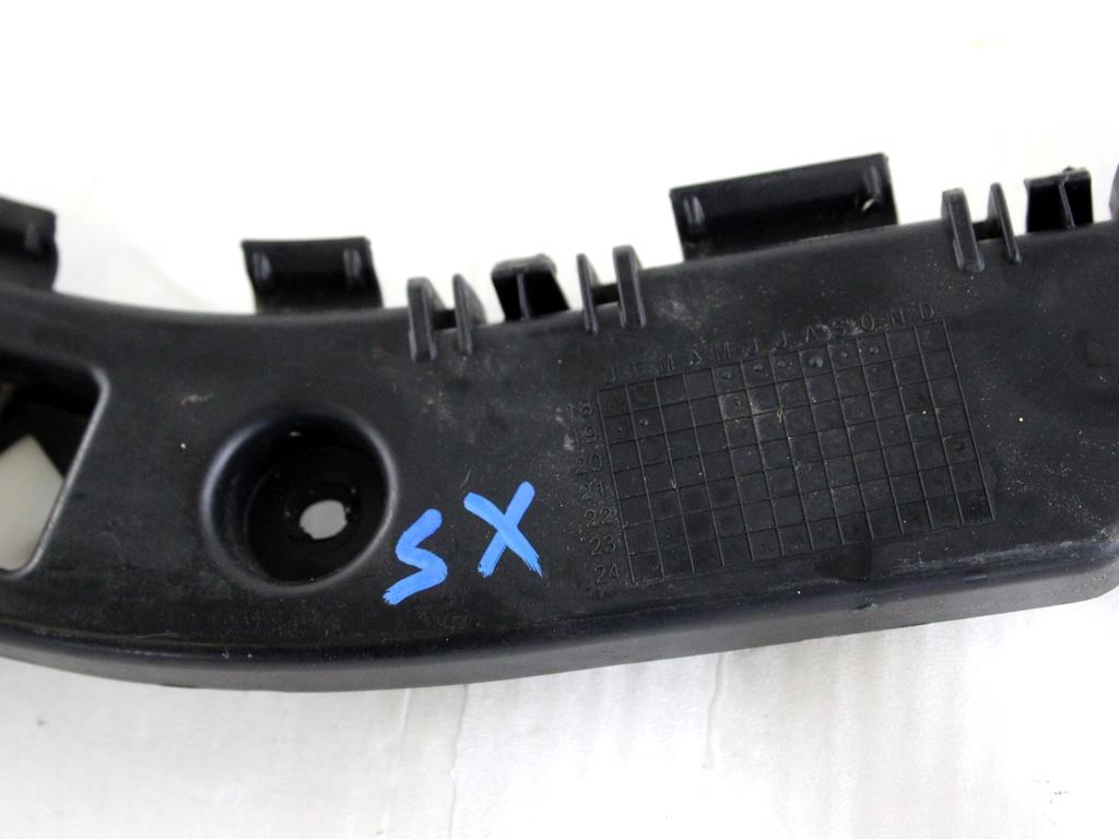 JX7B-N17E851-CE SUPPORTO PARAURTI POSTERIORE LATO SINISTRO FORD FOCUS SW ACTIVE 1.5 D 88KW 6M 5P (2019) RICAMBIO USATO