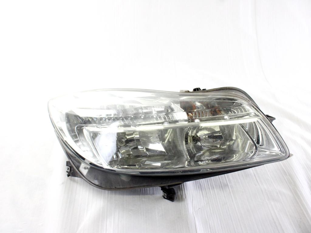22831927 FARO FANALE ANTERIORE DESTRO OPEL INSIGNIA A SW 2.0 D 118KW AUT 5P (2010) RICAMBIO USATO