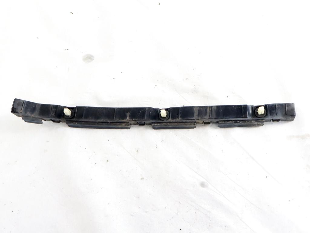866142B000 STAFFA SUPPORTO PARAURTI POSTERIORE LATO DESTRO HYUNDAI SANTAFE 2.2 D 4X4 114KW 5M 5P (2007) RICAMBIO USATO 