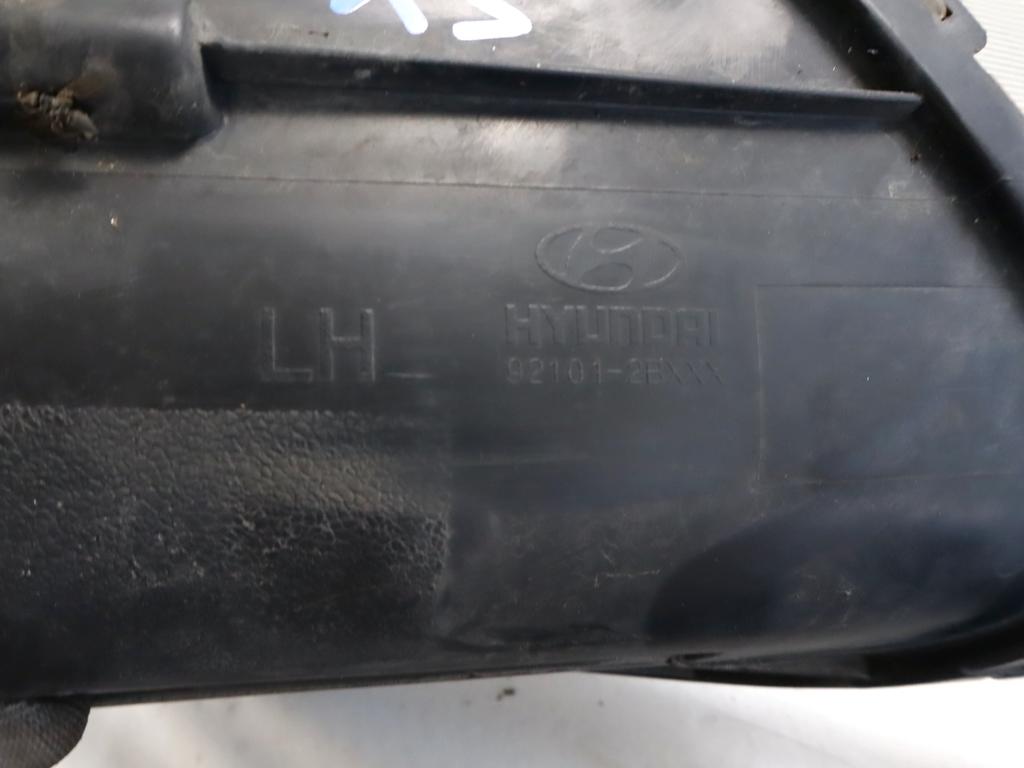 921012B020 FARO FANALE ANTERIORE SINISTRO HYUNDAI SANTAFE 2.2 D 4X4 114KW 5M 5P (2007) RICAMBIO USATO TRASPARENTE OPACIZZATO